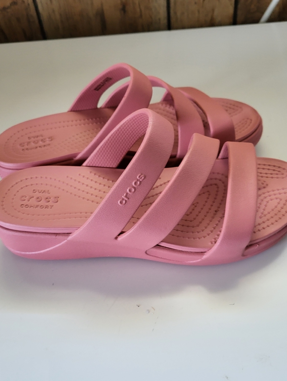 Crocs Womens Monterey Sandals Size 8 Pink Wedge Slides Shoes - Picture 2 of 7